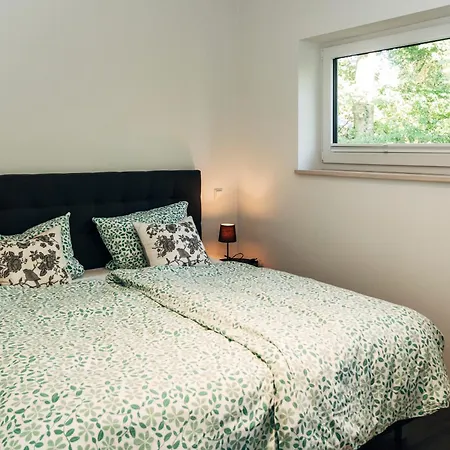 X Kowloon Westerholz