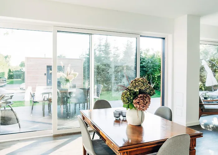 X Kowloon Westerholz